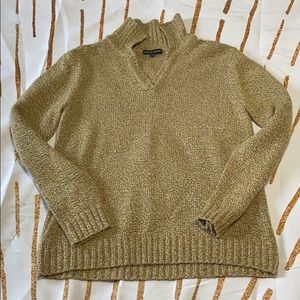 BEIGE V-NECK SWEATER